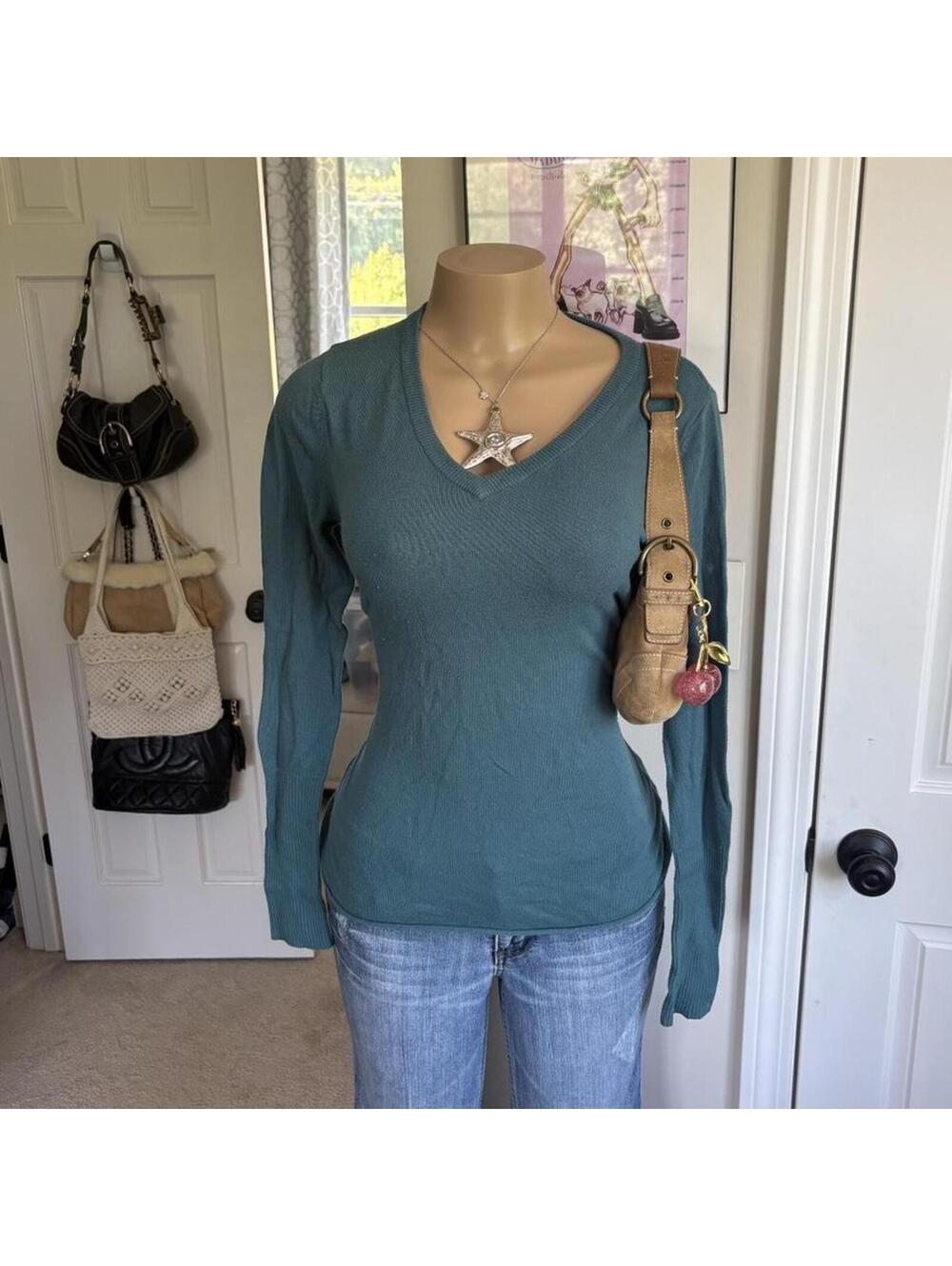 y2k 2000s blue turquoise v neck sweater fitted basic minimalist
